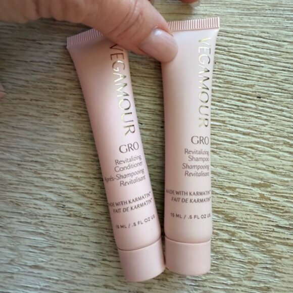 New Vegamour GRO Revitalizing Shampoo 15ml + Conditioner 15ml Travel Kit. - Picture 2 of 3